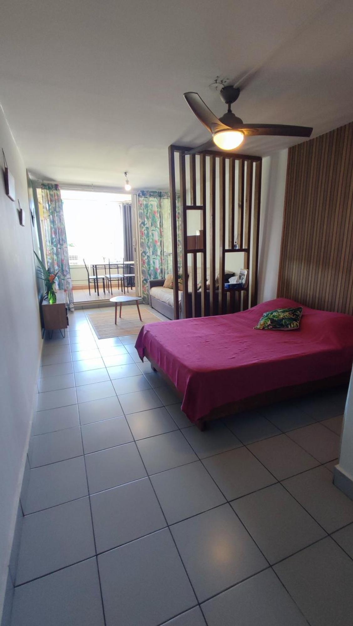 Appartamento Les Franciseas Saint-Gilles-les Bains Esterno foto