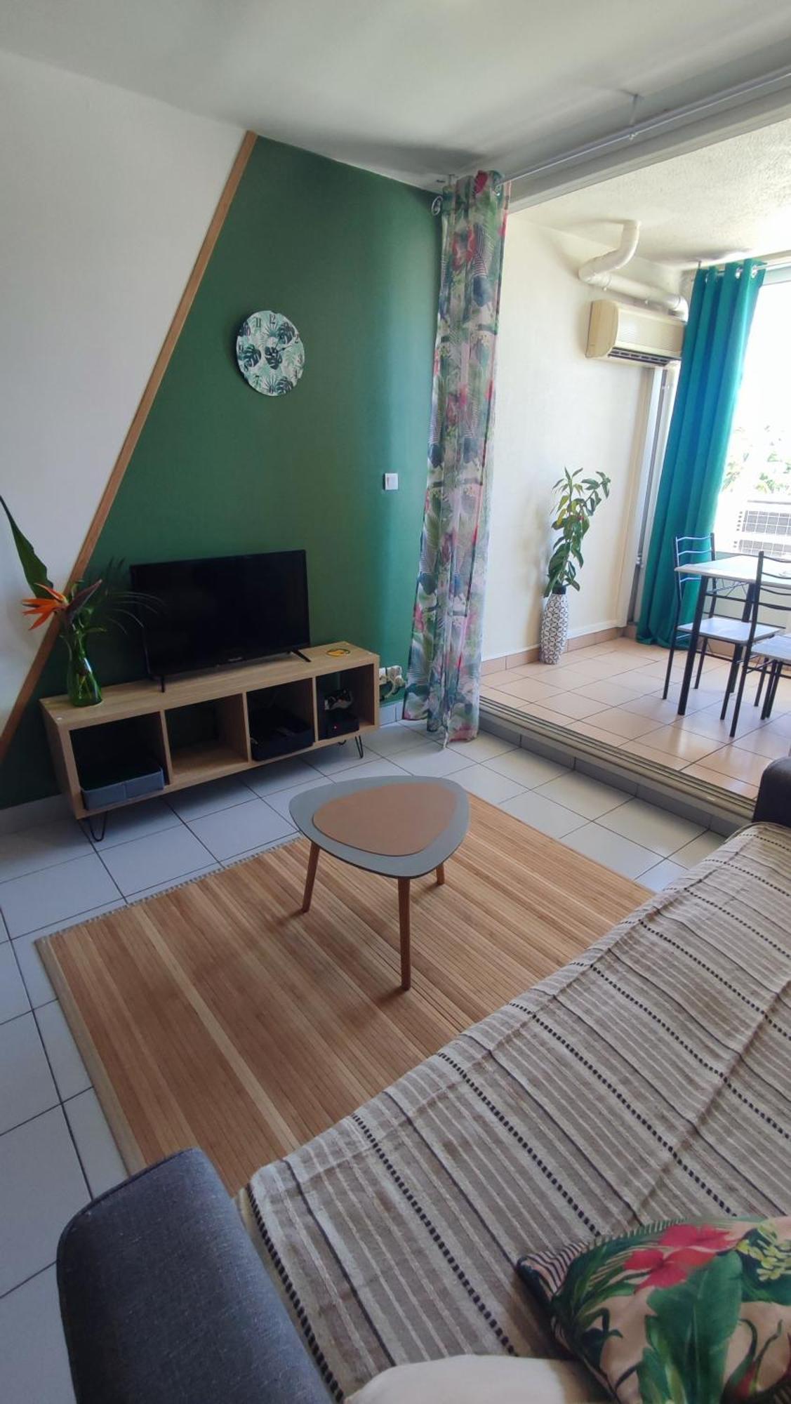 Appartamento Les Franciseas Saint-Gilles-les Bains Esterno foto