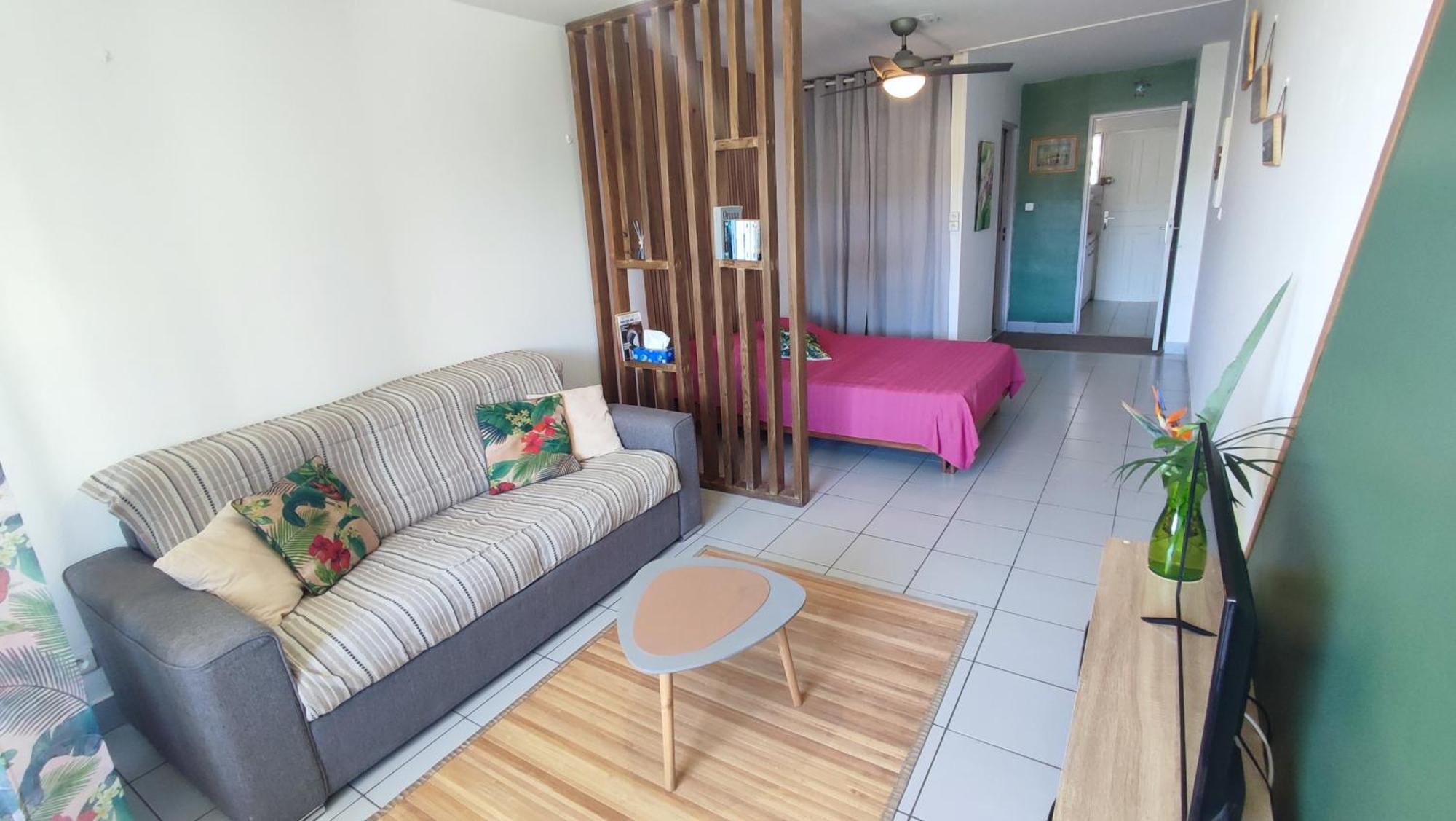 Appartamento Les Franciseas Saint-Gilles-les Bains Esterno foto