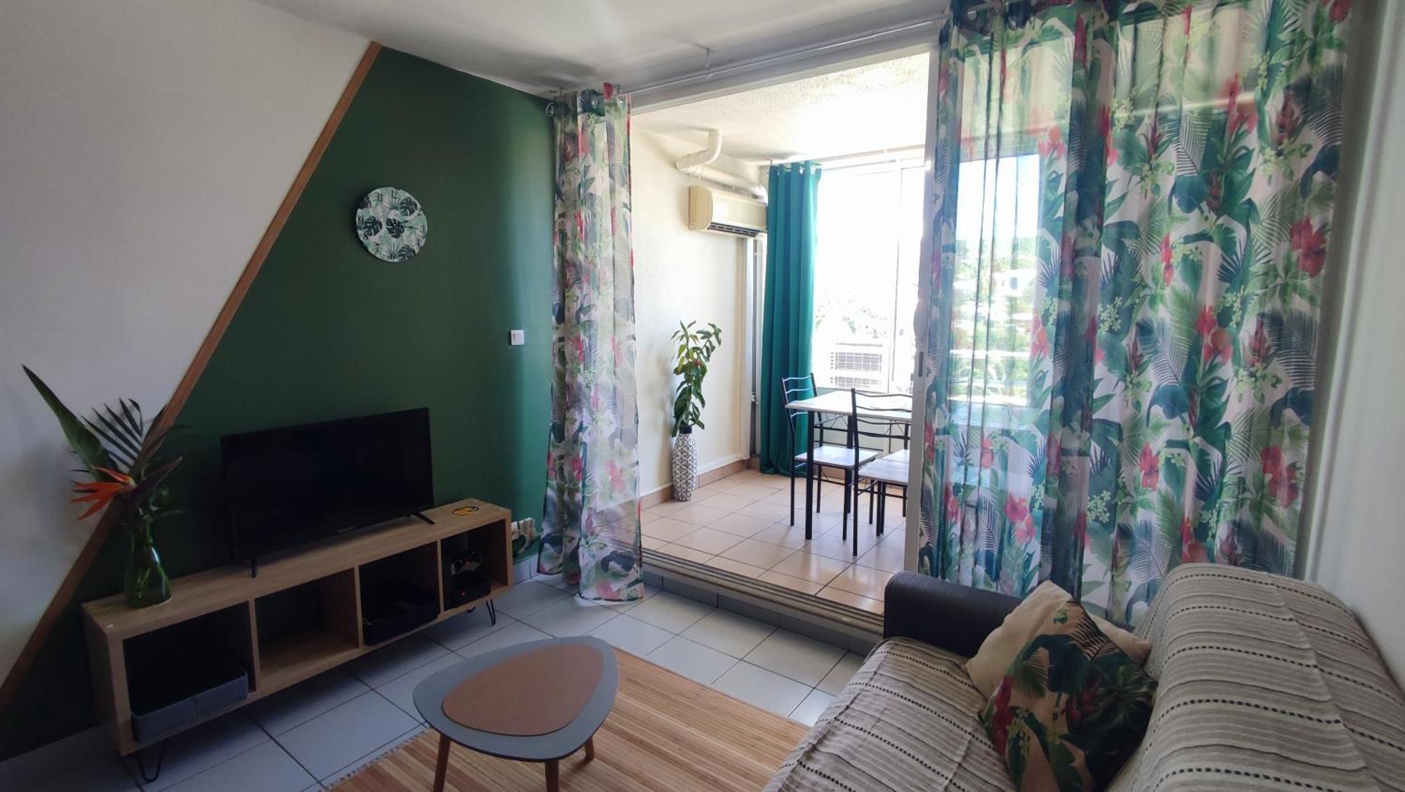 Appartamento Les Franciseas Saint-Gilles-les Bains Esterno foto